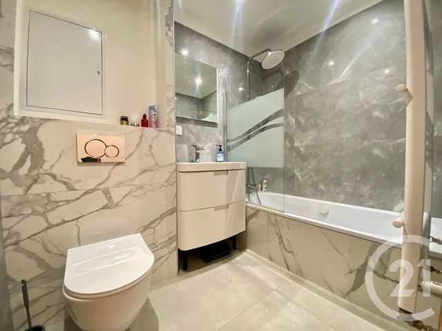 Appartement F3 à vendre - 3 pièces - 51.72 m2 - NICE - 06 - PROVENCE-ALPES-COTE-D-AZUR - Century 21 Gilles Bossé Immobilier