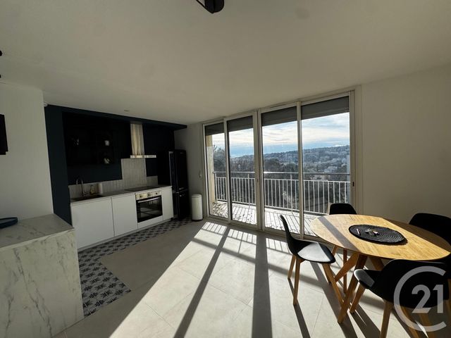 Appartement F2 à louer - 2 pièces - 50.29 m2 - NICE - 06 - PROVENCE-ALPES-COTE-D-AZUR - Century 21 Gilles Bossé Immobilier