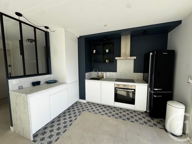 Appartement F2 à louer - 2 pièces - 50.29 m2 - NICE - 06 - PROVENCE-ALPES-COTE-D-AZUR - Century 21 Gilles Bossé Immobilier