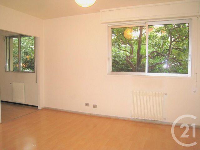 Appartement Studio à vendre - 1 pièce - 25.68 m2 - NICE - 06 - PROVENCE-ALPES-COTE-D-AZUR - Century 21 Gilles Bossé Immobilier