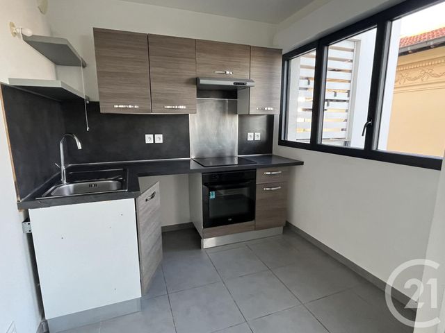 Appartement F2 à louer - 2 pièces - 41.8 m2 - NICE - 06 - PROVENCE-ALPES-COTE-D-AZUR - Century 21 Gilles Bossé Immobilier