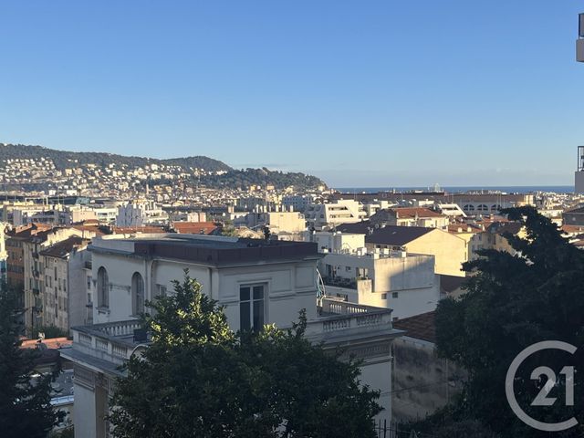 Appartement F2 à louer - 2 pièces - 41.8 m2 - NICE - 06 - PROVENCE-ALPES-COTE-D-AZUR - Century 21 Gilles Bossé Immobilier