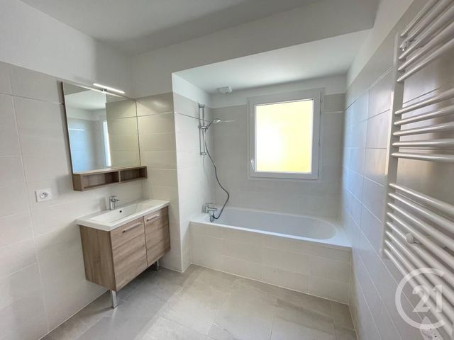 Appartement F3 à louer - 3 pièces - 62.4 m2 - NICE - 06 - PROVENCE-ALPES-COTE-D-AZUR - Century 21 Gilles Bossé Immobilier