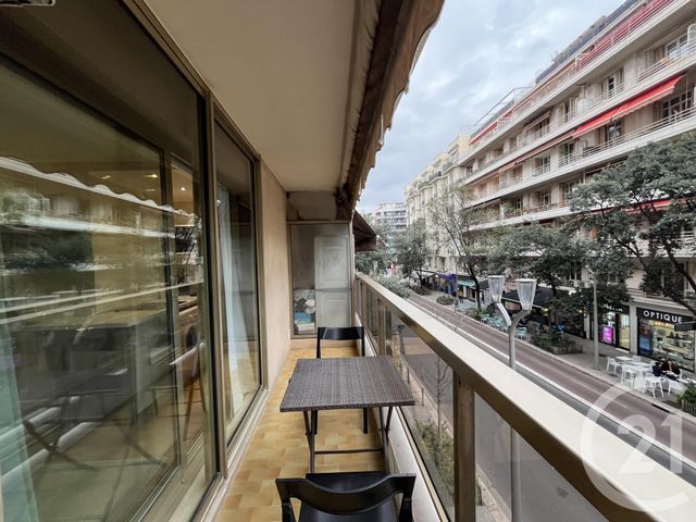 Appartement Studio à louer - 1 pièce - 16.04 m2 - NICE - 06 - PROVENCE-ALPES-COTE-D-AZUR - Century 21 Gilles Bossé Immobilier