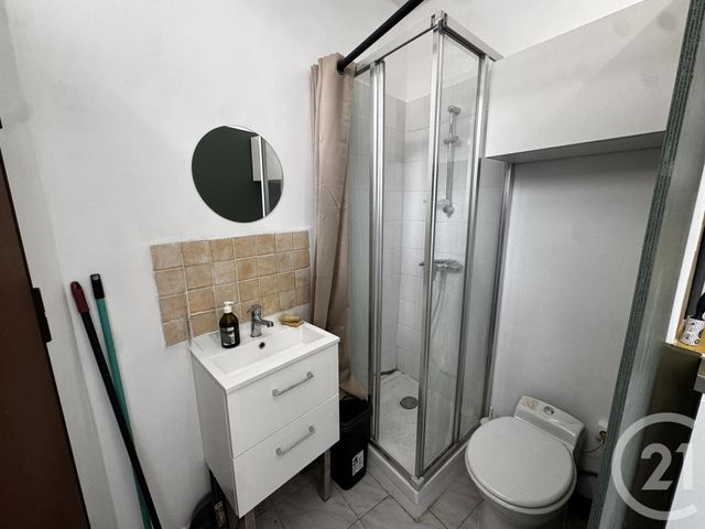 Appartement Studio à louer - 1 pièce - 12.0 m2 - NICE - 06 - PROVENCE-ALPES-COTE-D-AZUR - Century 21 Gilles Bossé Immobilier