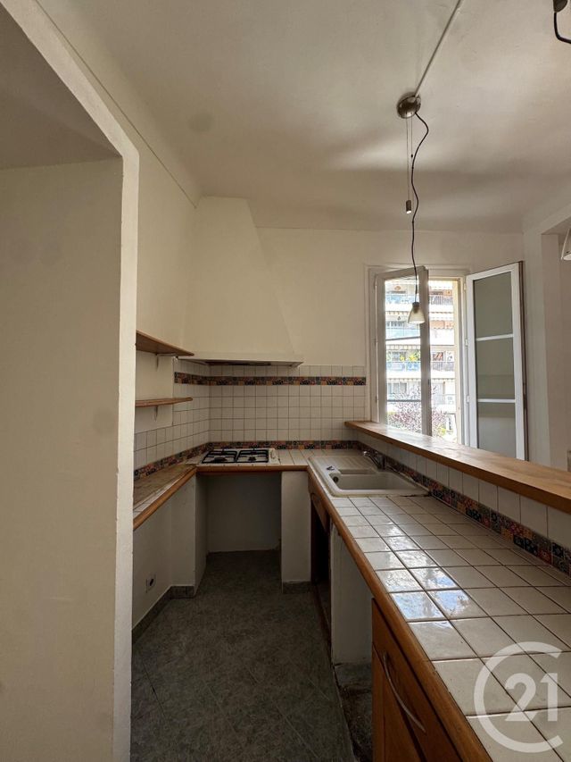 Appartement F3 à louer - 3 pièces - 60.47 m2 - NICE - 06 - PROVENCE-ALPES-COTE-D-AZUR - Century 21 Gilles Bossé Immobilier