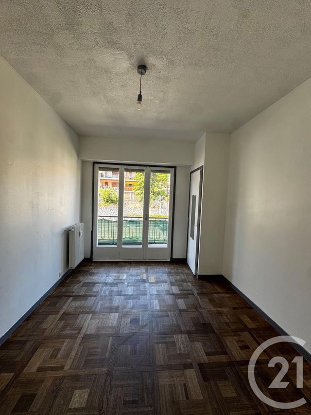 Appartement F3 à louer - 3 pièces - 71.83 m2 - NICE - 06 - PROVENCE-ALPES-COTE-D-AZUR - Century 21 Gilles Bossé Immobilier