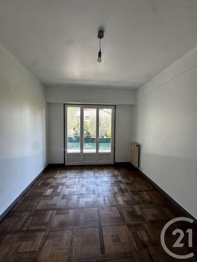 Appartement F3 à louer - 3 pièces - 71.83 m2 - NICE - 06 - PROVENCE-ALPES-COTE-D-AZUR - Century 21 Gilles Bossé Immobilier