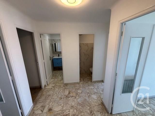 Appartement F3 à louer - 3 pièces - 52.45 m2 - NICE - 06 - PROVENCE-ALPES-COTE-D-AZUR - Century 21 Gilles Bossé Immobilier