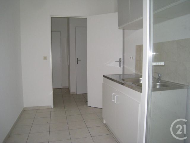 Appartement F2 à louer - 2 pièces - 42.43 m2 - ST ANDRE DE LA ROCHE - 06 - PROVENCE-ALPES-COTE-D-AZUR - Century 21 Gilles Bossé Immobilier