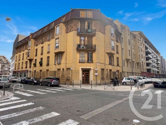 Appartement à vendre - 2 pièces - 38.49 m2 - NICE - 06 - PROVENCE-ALPES-COTE-D-AZUR - Century 21 Gilles Bossé Immobilier
