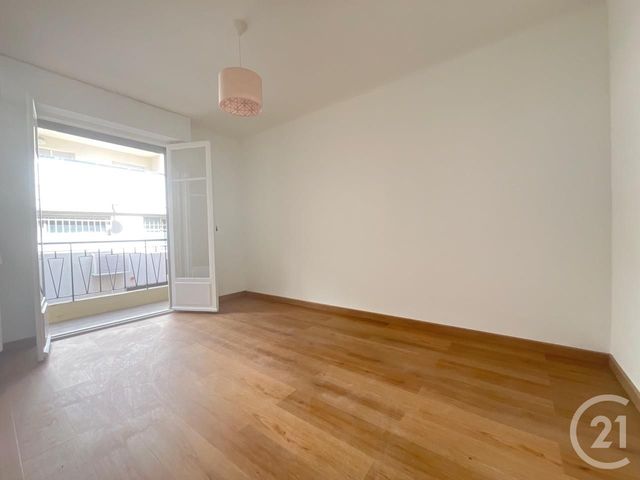 Appartement F3 à louer - 3 pièces - 56.3 m2 - NICE - 06 - PROVENCE-ALPES-COTE-D-AZUR - Century 21 Gilles Bossé Immobilier