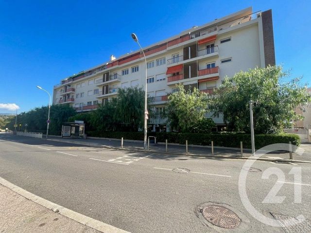 Appartement F2 à louer - 2 pièces - 50.19 m2 - NICE - 06 - PROVENCE-ALPES-COTE-D-AZUR - Century 21 Gilles Bossé Immobilier