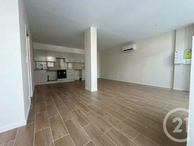 Appartement F2 à louer - 2 pièces - 50.19 m2 - NICE - 06 - PROVENCE-ALPES-COTE-D-AZUR - Century 21 Gilles Bossé Immobilier