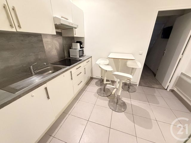 Appartement F3 à louer - 3 pièces - 43.02 m2 - NICE - 06 - PROVENCE-ALPES-COTE-D-AZUR - Century 21 Gilles Bossé Immobilier