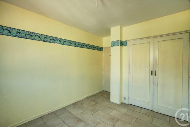 Afficher la photo en grand Appartement F4 à vendre - 4 pièces - 80.45 m2 - NICE - 06 - PROVENCE-ALPES-COTE-D-AZUR - Century 21 Gilles Bossé Immobilier
