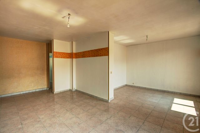 Afficher la photo en grand Appartement F4 à vendre - 4 pièces - 80.45 m2 - NICE - 06 - PROVENCE-ALPES-COTE-D-AZUR - Century 21 Gilles Bossé Immobilier