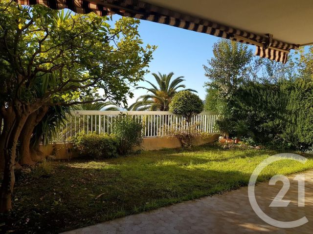Afficher la photo en grand Appartement F3 à louer - 3 pièces - 97.02 m2 - NICE - 06 - PROVENCE-ALPES-COTE-D-AZUR - Century 21 Gilles Bossé Immobilier