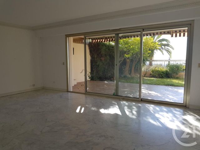 Afficher la photo en grand Appartement F3 à louer - 3 pièces - 97.02 m2 - NICE - 06 - PROVENCE-ALPES-COTE-D-AZUR - Century 21 Gilles Bossé Immobilier