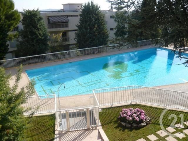 Afficher la photo en grand Appartement F3 à louer - 3 pièces - 97.02 m2 - NICE - 06 - PROVENCE-ALPES-COTE-D-AZUR - Century 21 Gilles Bossé Immobilier