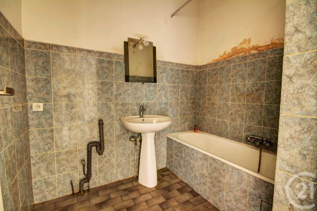 Afficher la photo en grand Appartement F2 à vendre - 2 pièces - 42.83 m2 - NICE - 06 - PROVENCE-ALPES-COTE-D-AZUR - Century 21 Gilles Bossé Immobilier