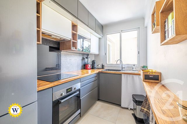 Appartement à vendre - 3 pièces - 58.29 m2 - NICE - 06 - PROVENCE-ALPES-COTE-D-AZUR - Century 21 Gilles Bossé Immobilier