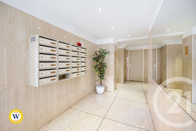 Appartement à vendre - 3 pièces - 58.29 m2 - NICE - 06 - PROVENCE-ALPES-COTE-D-AZUR - Century 21 Gilles Bossé Immobilier