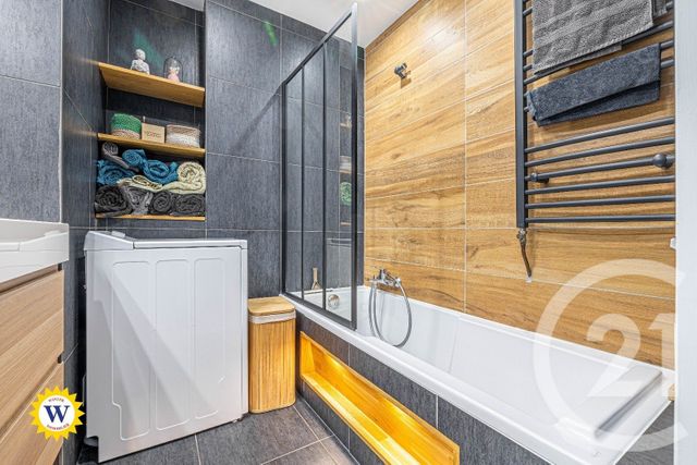 Appartement à vendre - 3 pièces - 58.29 m2 - NICE - 06 - PROVENCE-ALPES-COTE-D-AZUR - Century 21 Gilles Bossé Immobilier