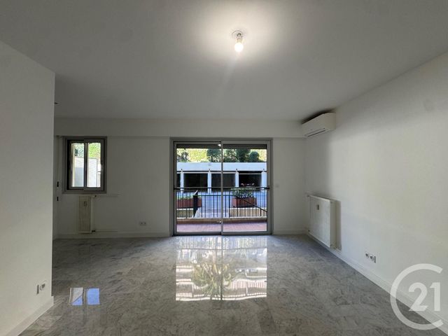 Appartement Studio à louer - 1 pièce - 31.0 m2 - NICE - 06 - PROVENCE-ALPES-COTE-D-AZUR - Century 21 Gilles Bossé Immobilier