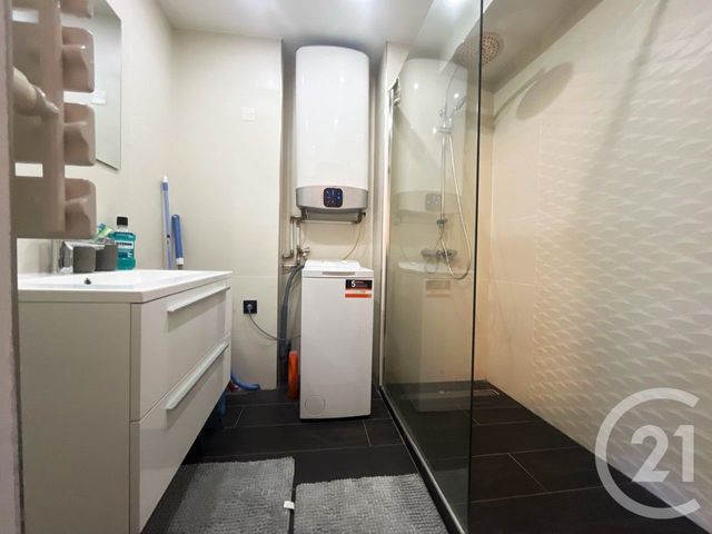 Appartement F2 à vendre - 2 pièces - 45.04 m2 - NICE - 06 - PROVENCE-ALPES-COTE-D-AZUR - Century 21 Gilles Bossé Immobilier